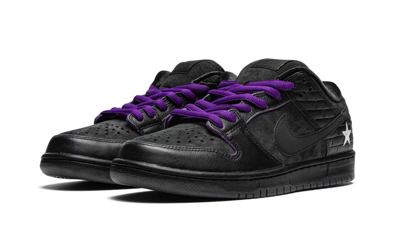 Designed in partnership with the Minneapolis-based skate shop, the Familia x Nike Dunk Low Pro SB ‘First Avenue’ pays homage to a historic music venue with unique details and a refreshed build. Purple laces secure the upper, featuring a black suede base with tonal leather at the forefoot and eyestay, available at Cop Underdog In-store and ready to ship.